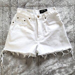 3/$15 Bundle Or Size 4P Petite White Denim Shorts From Eddie Bauer Denim